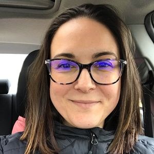 Meet your Posher, Rayna